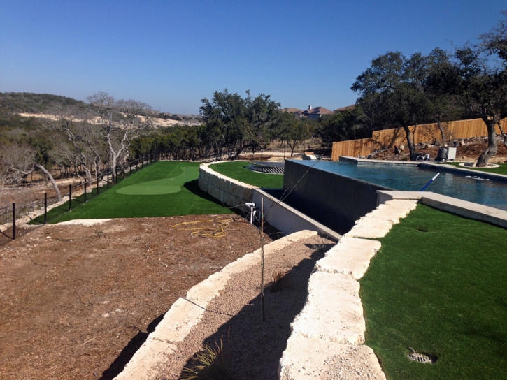 Faux Grass Wekiva Springs, Florida Putting Green, Beautiful Backyards